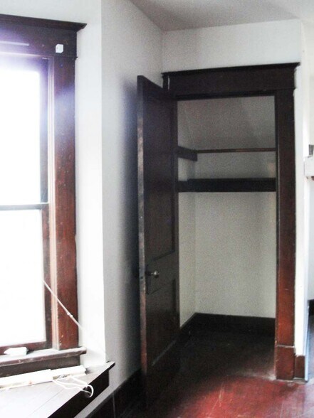 Building Photo - 9 N Salisbury St