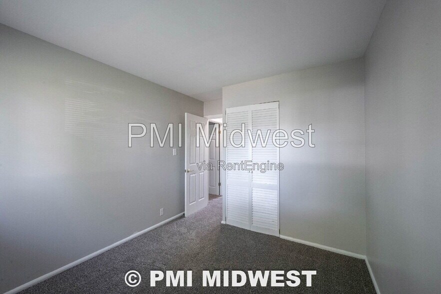 Building Photo - 5251 Longworth Pl