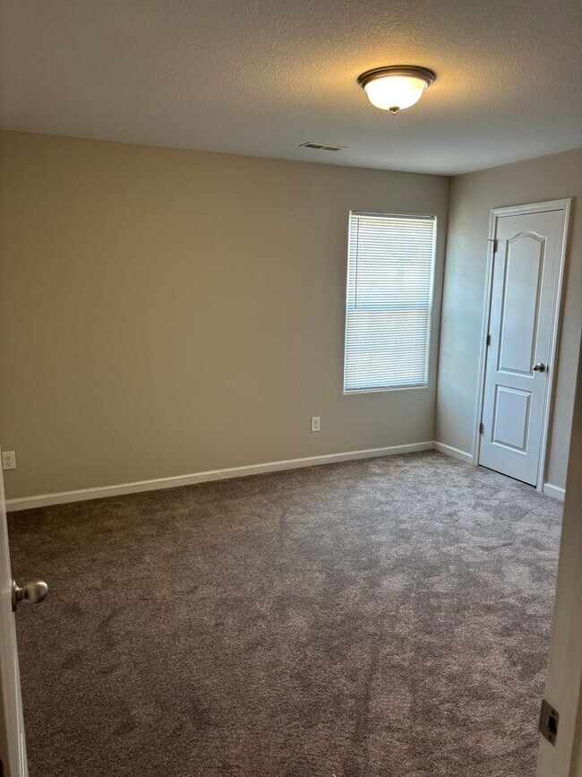Building Photo - Newly Renovated Four Bedroom Home In North...
