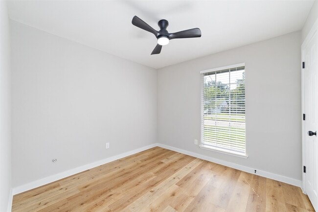 Building Photo - 7706 Deadwood Dr