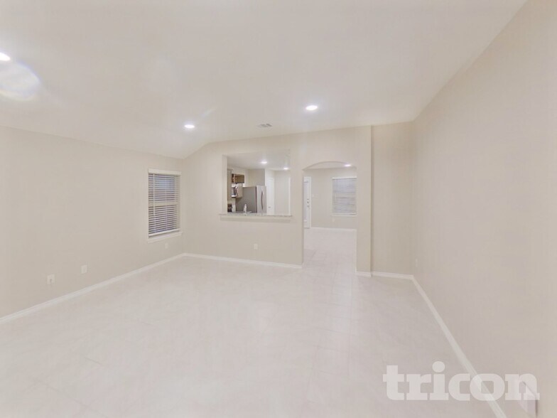 Building Photo - 1809 Princeton Ave