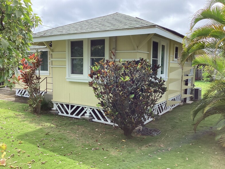 Building Photo - 324 Hualani St
