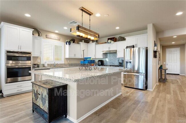 Building Photo - 24848 Coldwater Canyon Trail