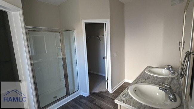 Building Photo - 222 Courage Wy