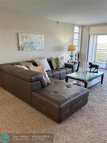 Building Photo - 3499 Oaks Way