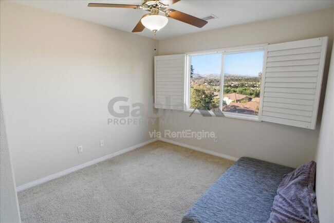 Building Photo - 27946 Periwinkle Ln