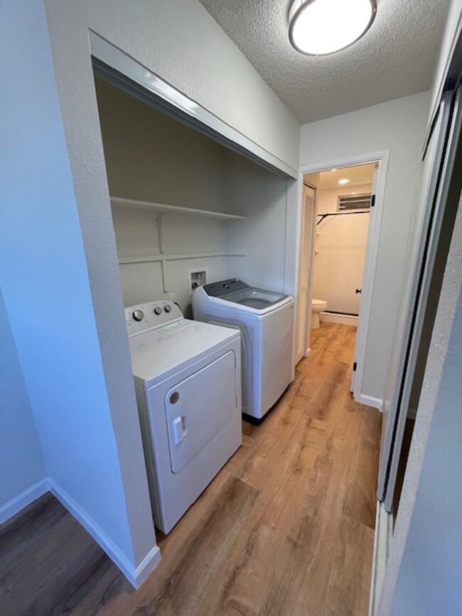 Building Photo - Renovated 1 bed/ 1 bath/ 1 parking- Mililani & Pet Friendly