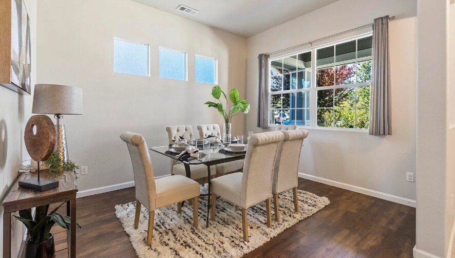 Building Photo - 10345 Coyote Creek Dr