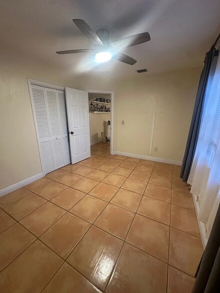 Building Photo - 1735 NW 51st St