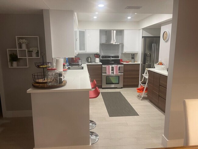 Building Photo - 5000 N Ocean Blvd