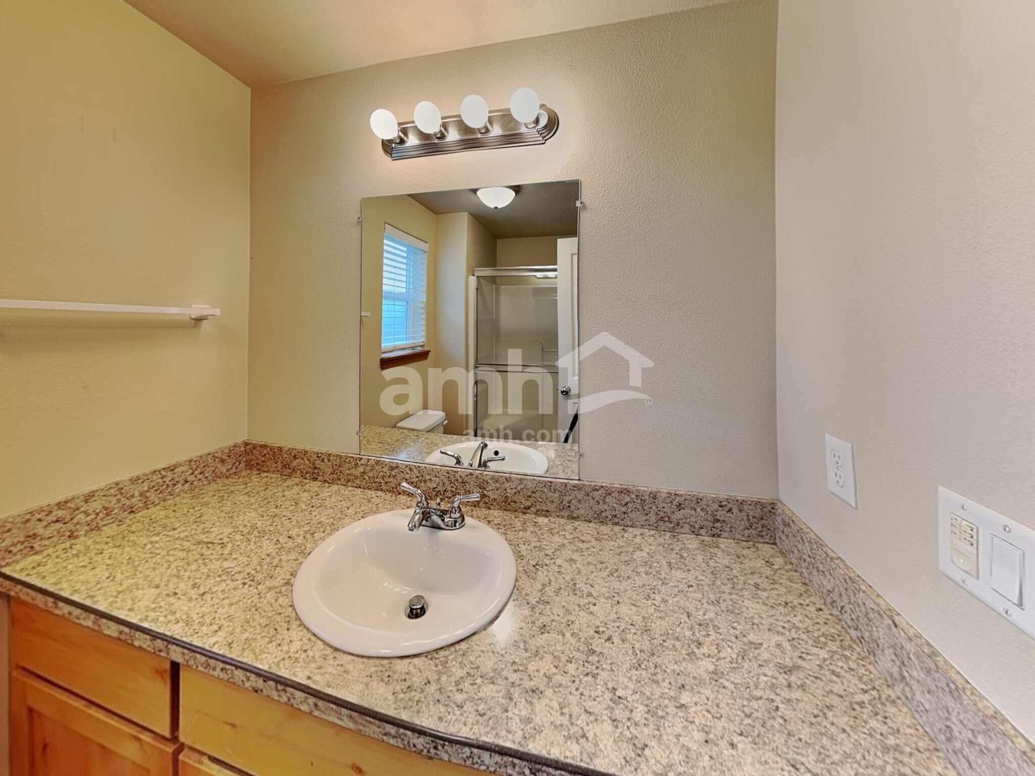 Building Photo - 2522 Char Cir NW