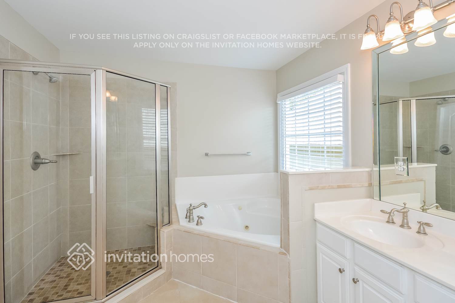 Building Photo - 734 Laurel W Ct