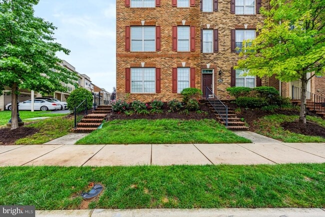 Building Photo - 22603 Willington Square
