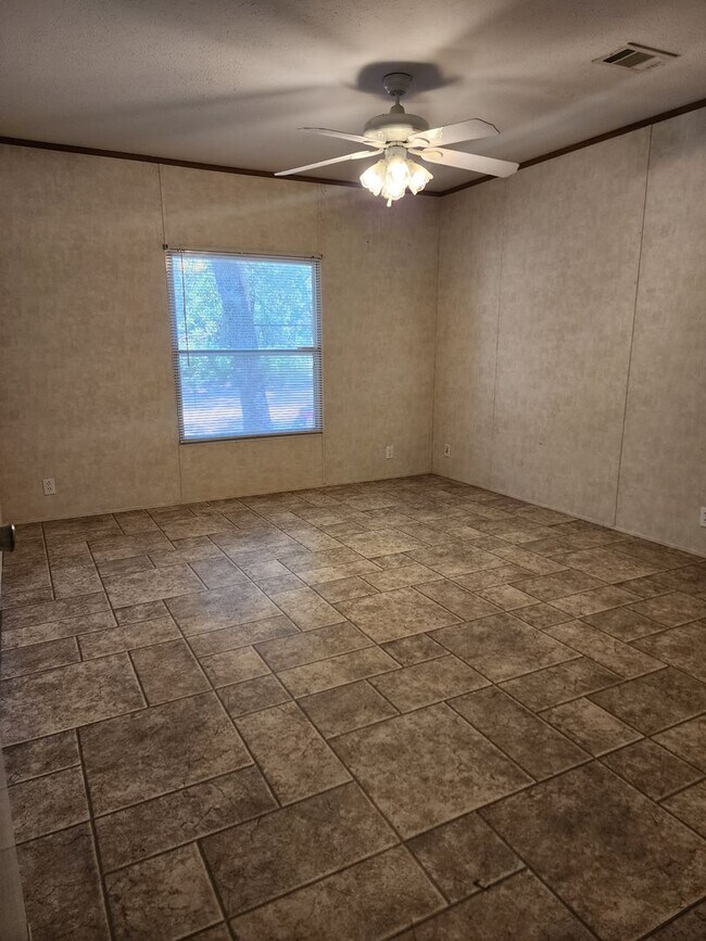 Building Photo - 8315 Burleson Manor Rd