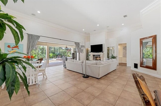 Building Photo - Luxurious 3 Bed 4 Bath Private Single-Story Sanctuary on 1.2 acres