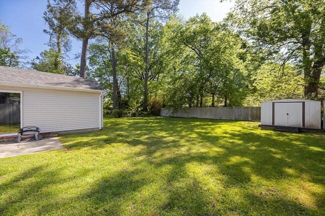 Building Photo - 108 S St Marks Ave