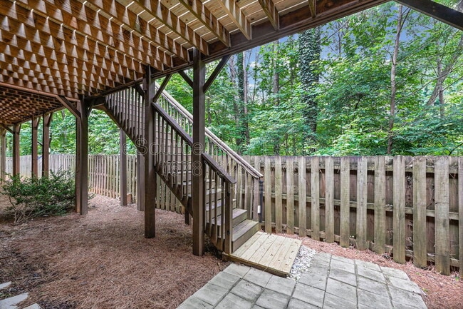 Building Photo - 12030 Stonebrook Cv