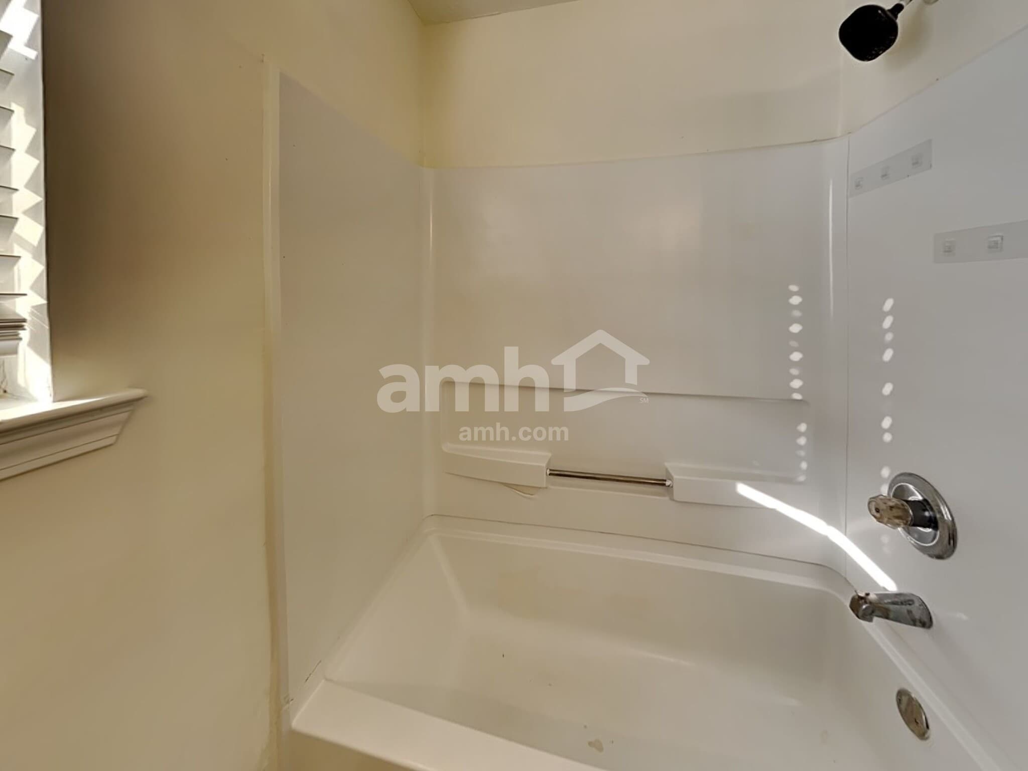 Building Photo - 750 Compton Ln