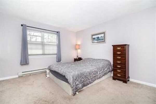 Building Photo - 126 Parker St