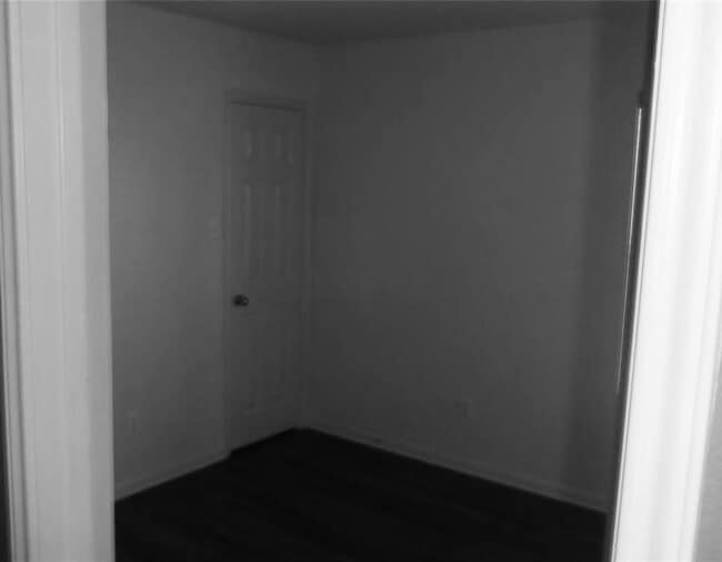 Building Photo - 5011 Forest Hurst Glen