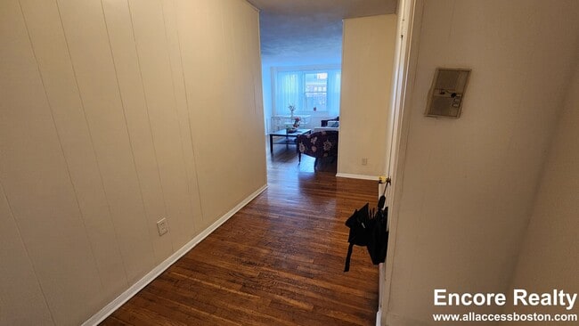 Building Photo - 1999 Commonwealth Ave