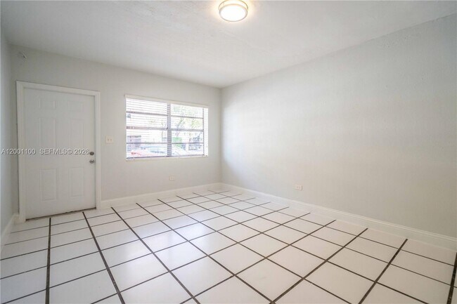 Building Photo - 400-481 81st St