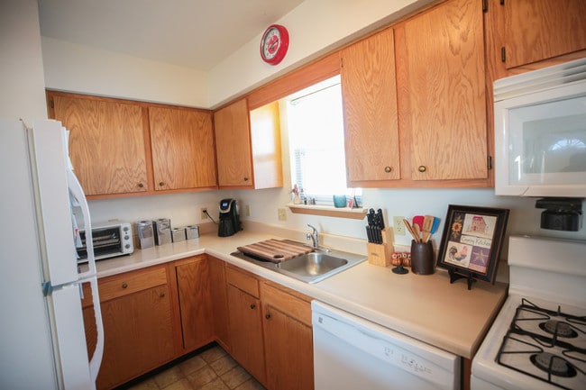 Building Photo - Crossings at Bellbrook Villas