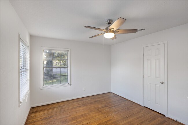 Building Photo - 2310 Pecos St