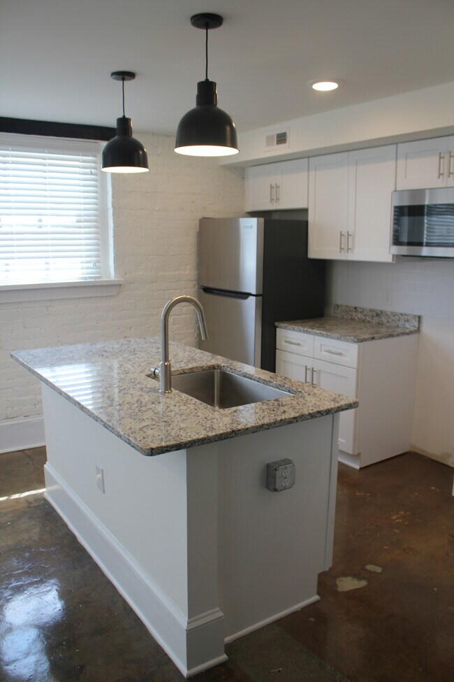 Building Photo - School