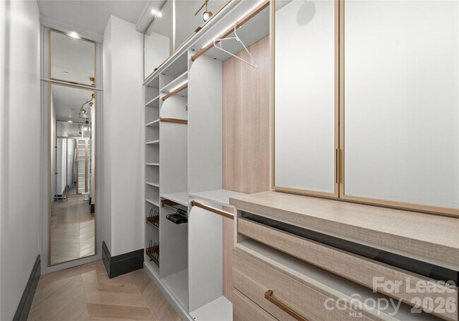 Building Photo - 229 N Church St