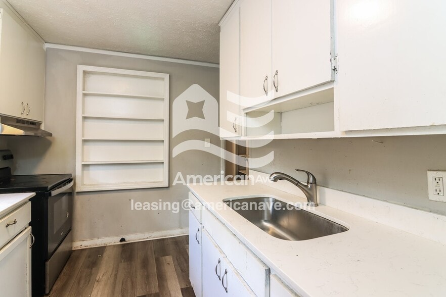 Building Photo - 239 Rutland Cir