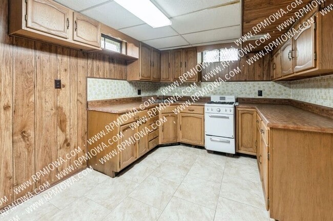 Building Photo - 4001 E Tiffin Ave