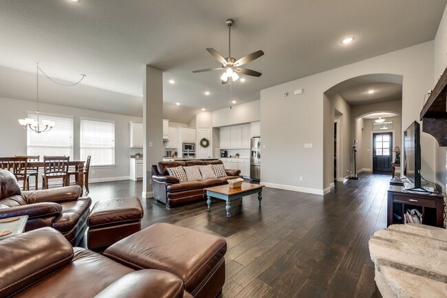Building Photo - Beautiful Home in Sought-After NWISD!