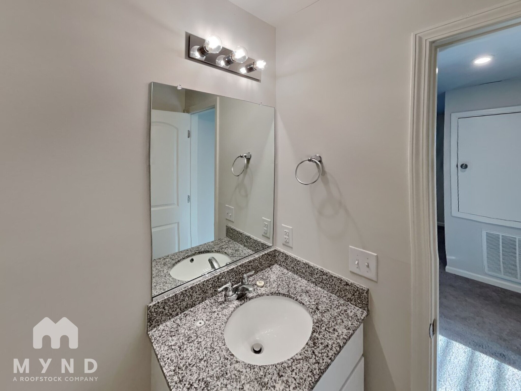 Building Photo - 6378 Century Ln