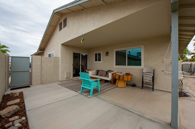 Building Photo - 11239 E 27th Pl