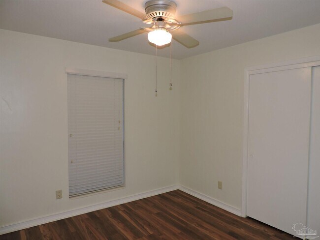 Building Photo - 5485 Willard Norris Rd