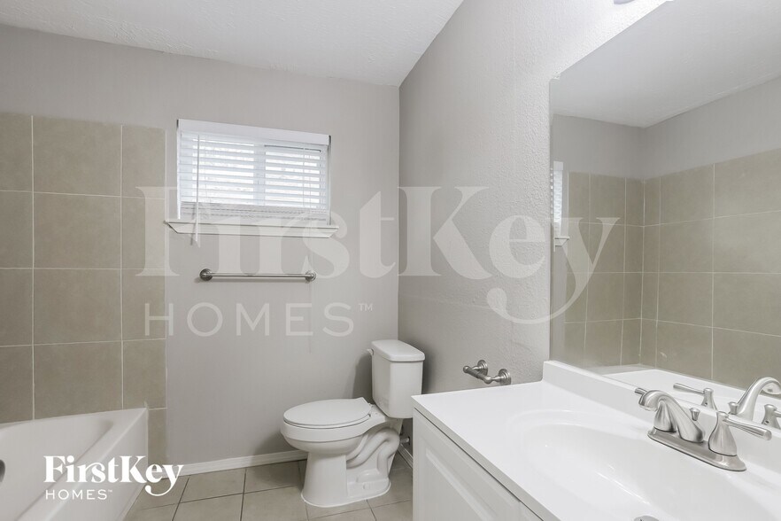 Building Photo - 3607 Dawnwood Dr