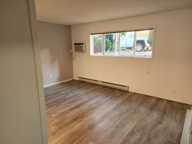 Building Photo - Somerville2912 (KP-JF-NB)