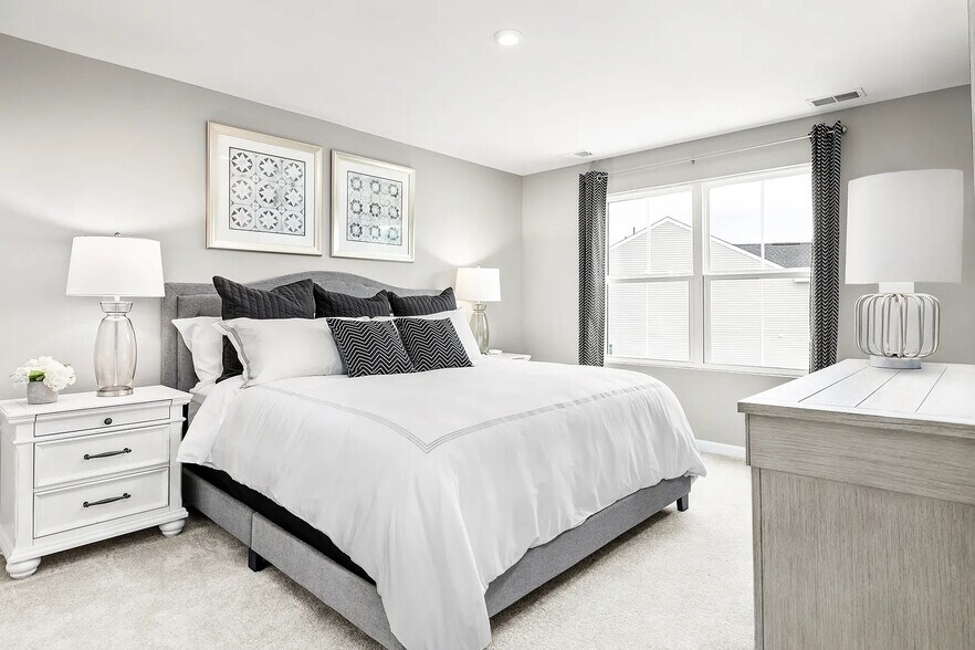Building Photo - Room in Townhome on Tarik Ln