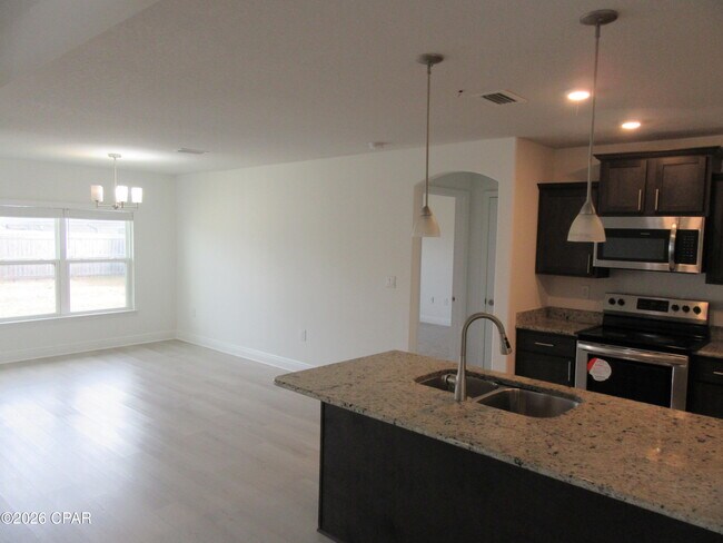 Building Photo - 3836 Redbud Wy