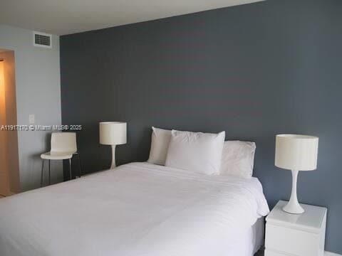 Building Photo - 1717 N Bayshore Dr