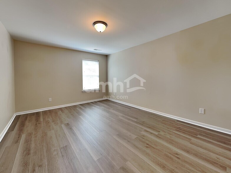 Building Photo - 3597 Locklear Ln