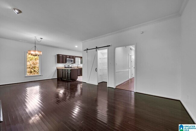 Building Photo - 25 The Falls Dr