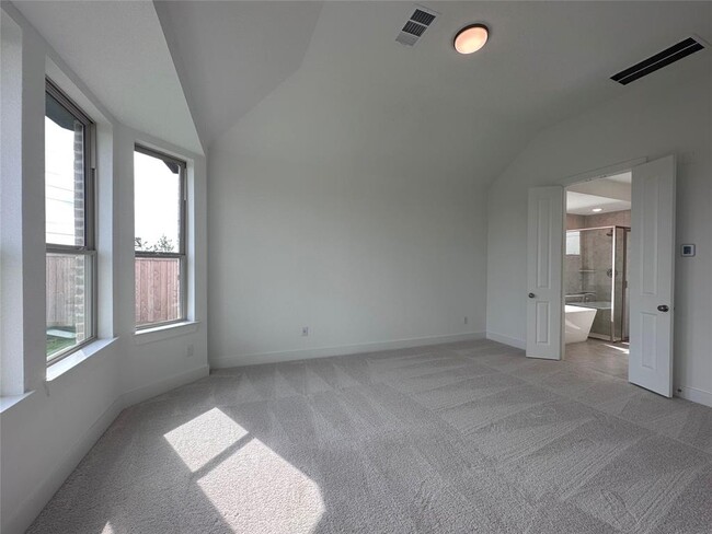 Building Photo - 14926 Mossycup Spur Wy