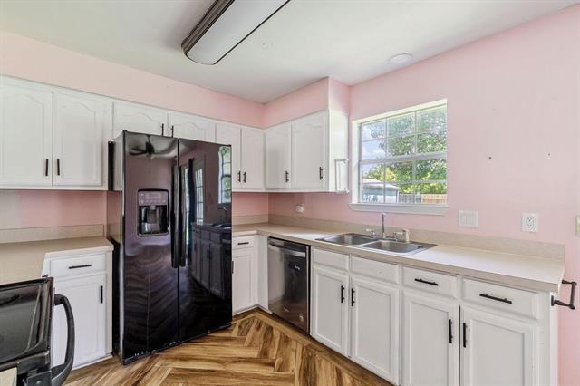 Building Photo - 4003 Sunhill Dr