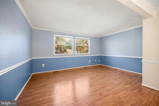 Building Photo - 8439 Lazy Creek Ct
