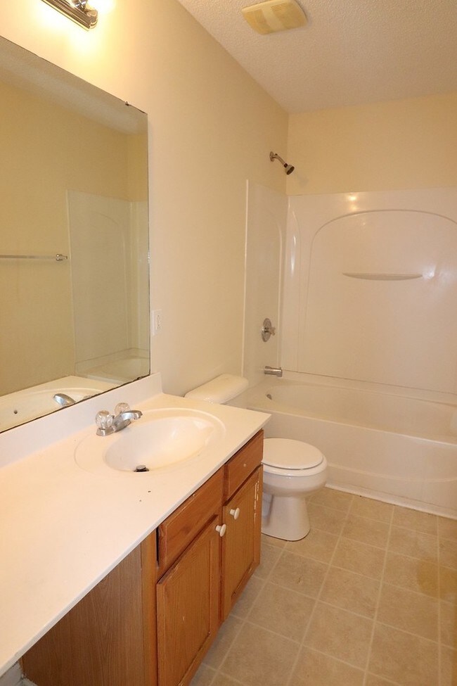 Building Photo - Weatherstone