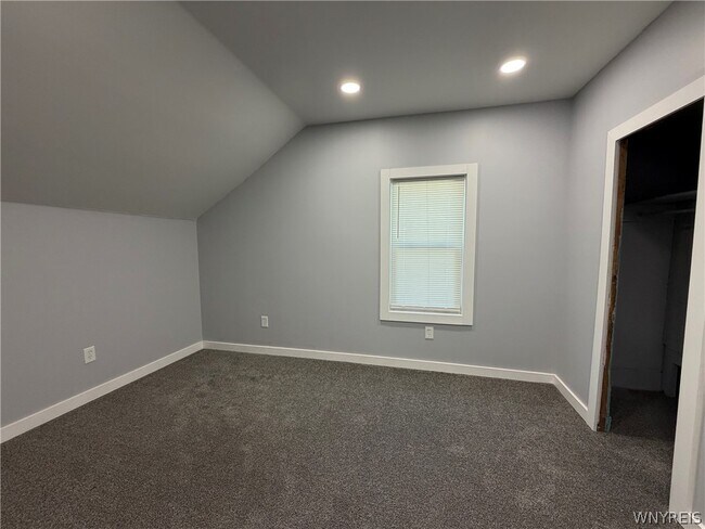 Building Photo - 59 Olcott St