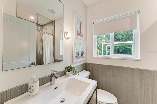 Building Photo - 302 San Marco Dr