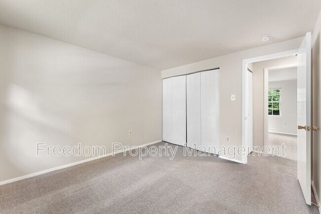 Building Photo - 2516 Tabor Ct